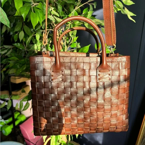 Woven Leather Tote Bag - Brown - Picture 9 of 10